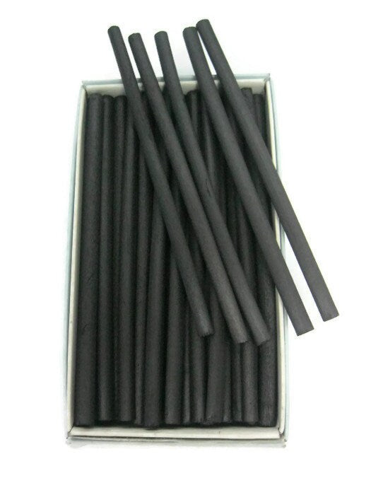 25 pcs Artist quality willow charcoal sticks round 8mm  (Made in France)